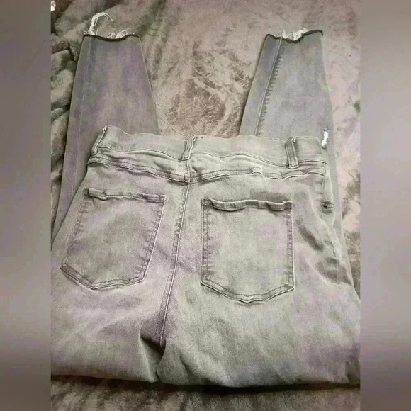 2/$30 Lady's spanx‎ Thrash Grunge jeggings (#318). - Picture 5 of 6